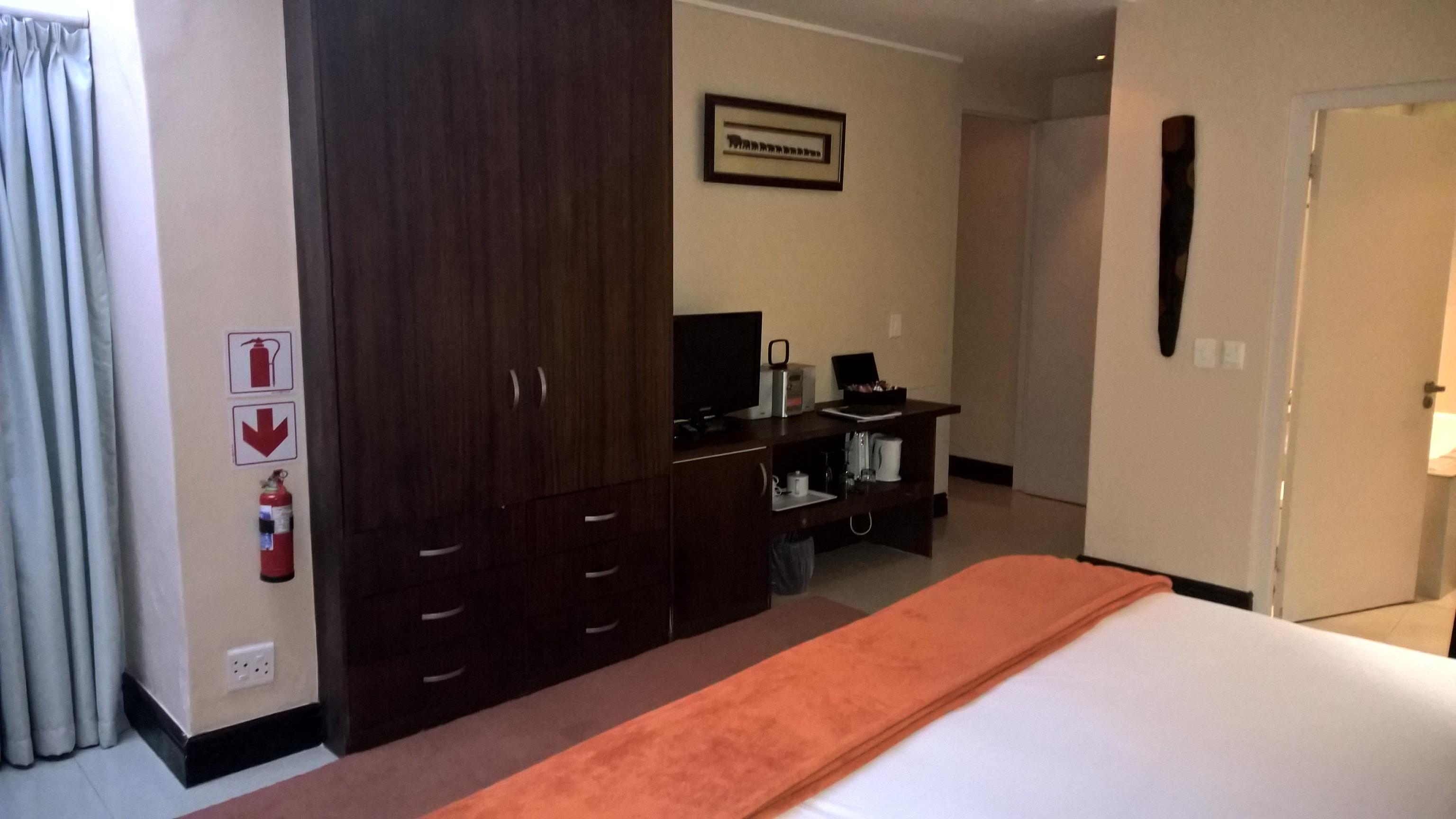 Sea Castle Hotel Camps Bay Cape Town Exterior photo