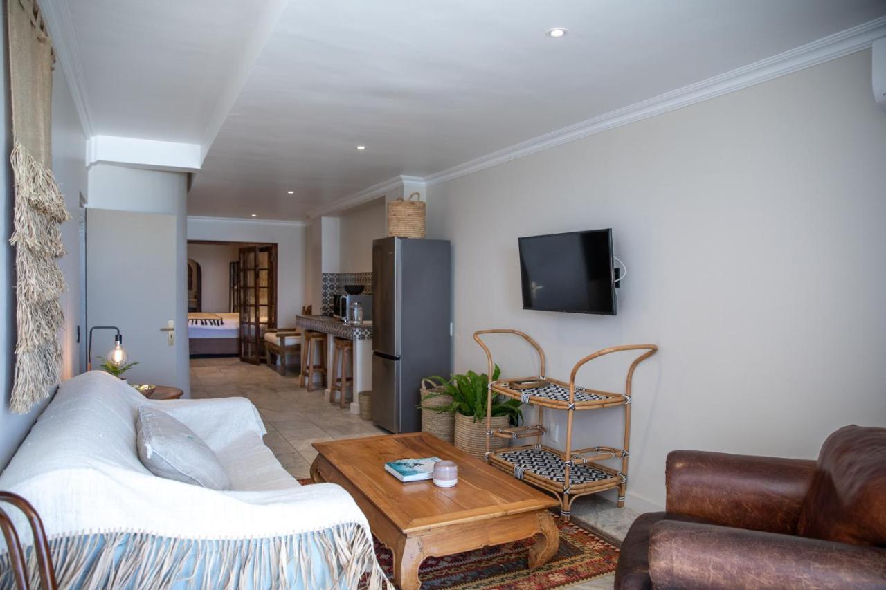 Sea Castle Hotel Camps Bay Cape Town Exterior photo